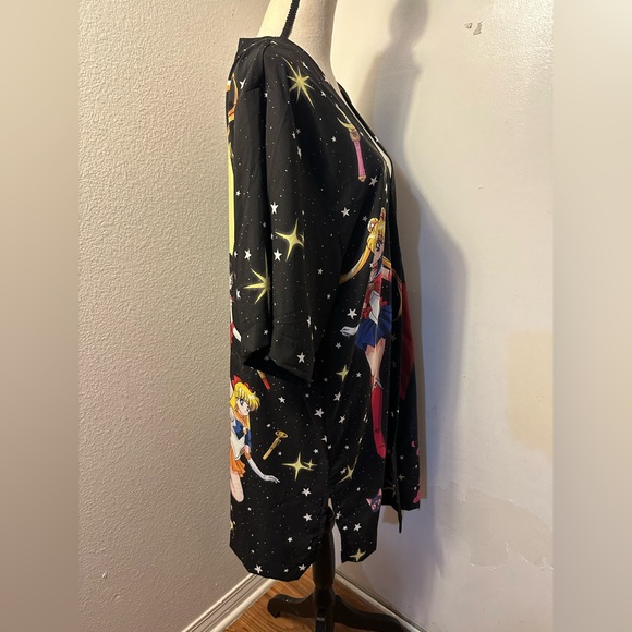 Sailor Moon Black Kimono Robe - Picture 2 of 10